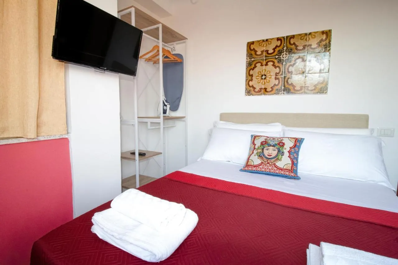 Apartment Duca D'Aosta Terrace, Skypool & Sauna Acquedolci