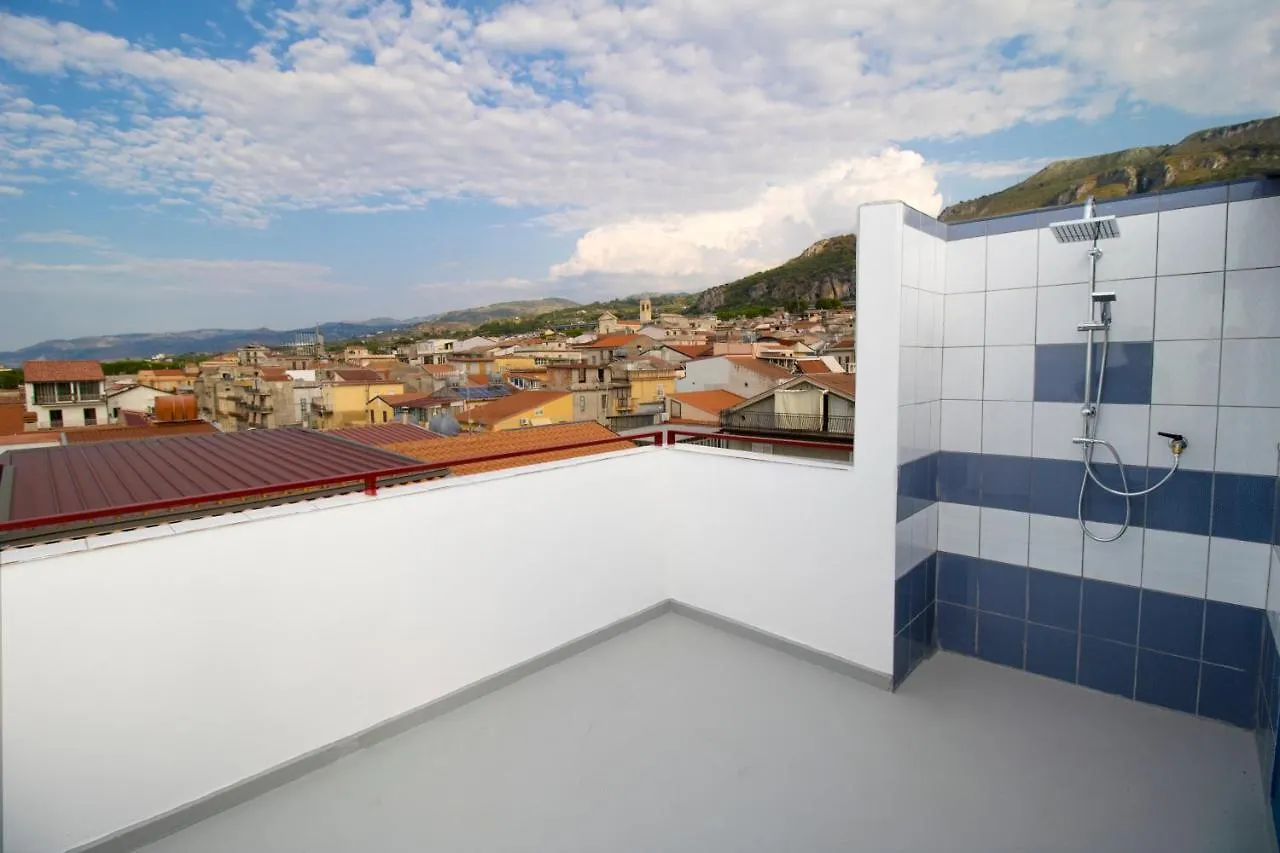 Apartment Duca D'Aosta Terrace, Skypool & Sauna Acquedolci