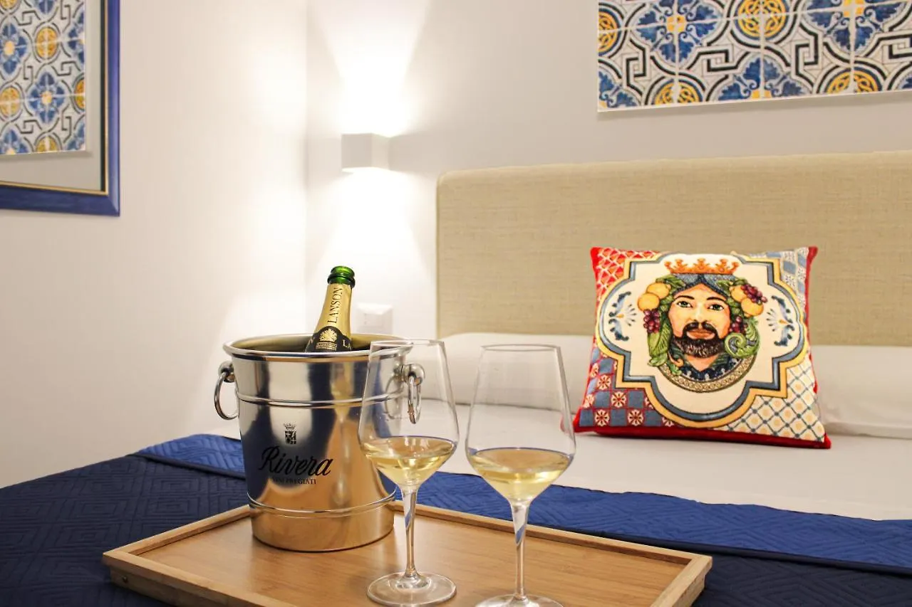 Apartment Duca D'Aosta Terrace, Skypool & Sauna Acquedolci