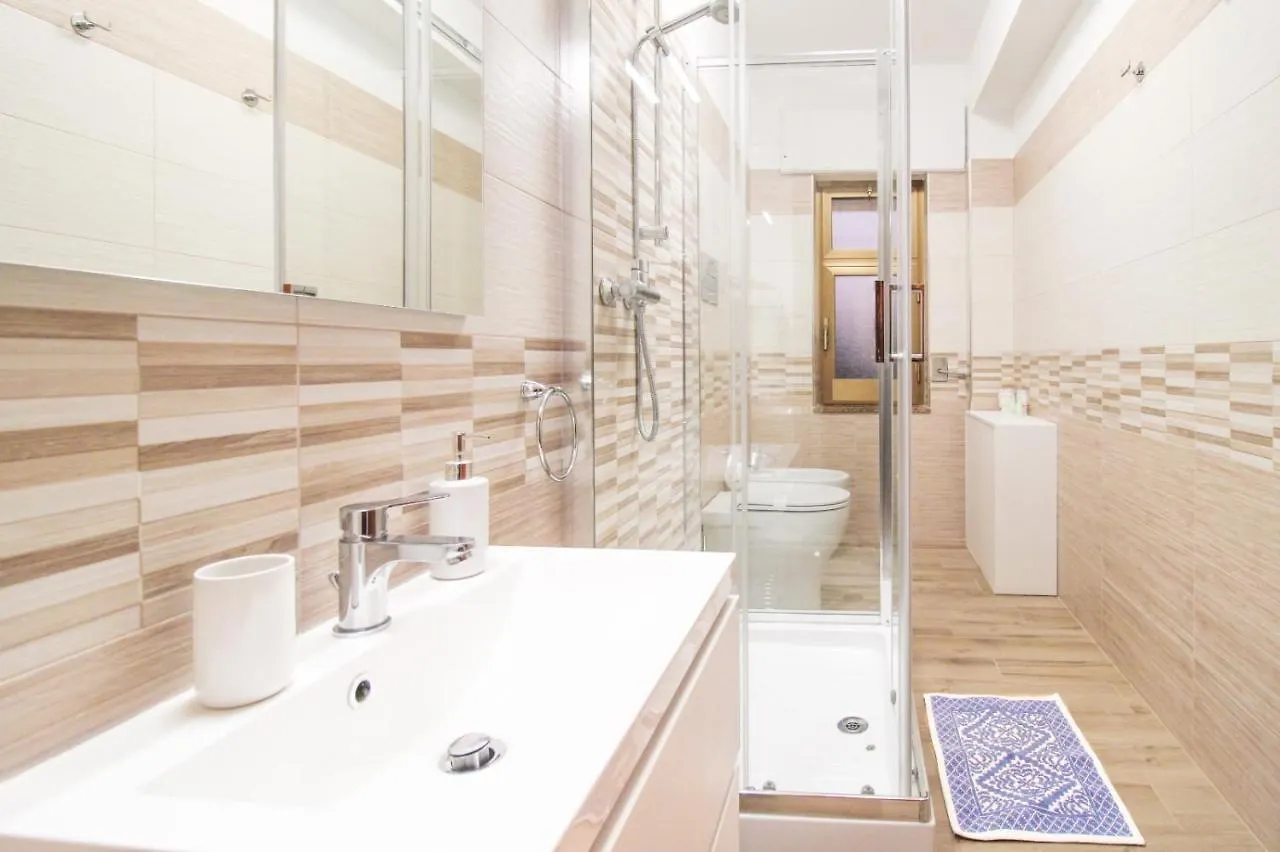 Duca D'Aosta Terrace, Skypool & Sauna Acquedolci Italien