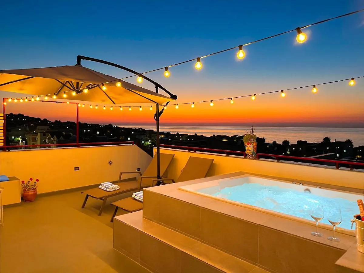 Duca D'Aosta Terrace, Skypool & Sauna Acquedolci 0*,  Italy