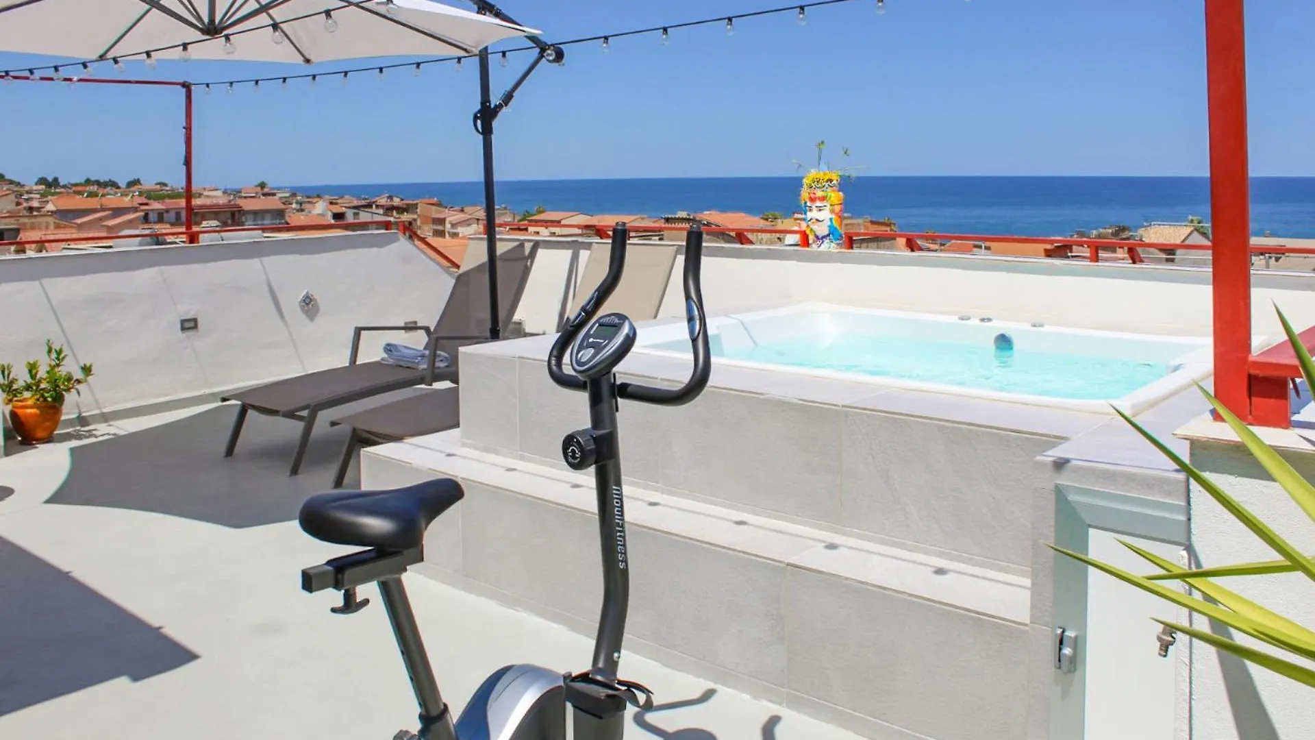 Duca D'Aosta Terrace, Skypool & Sauna Acquedolci Italien