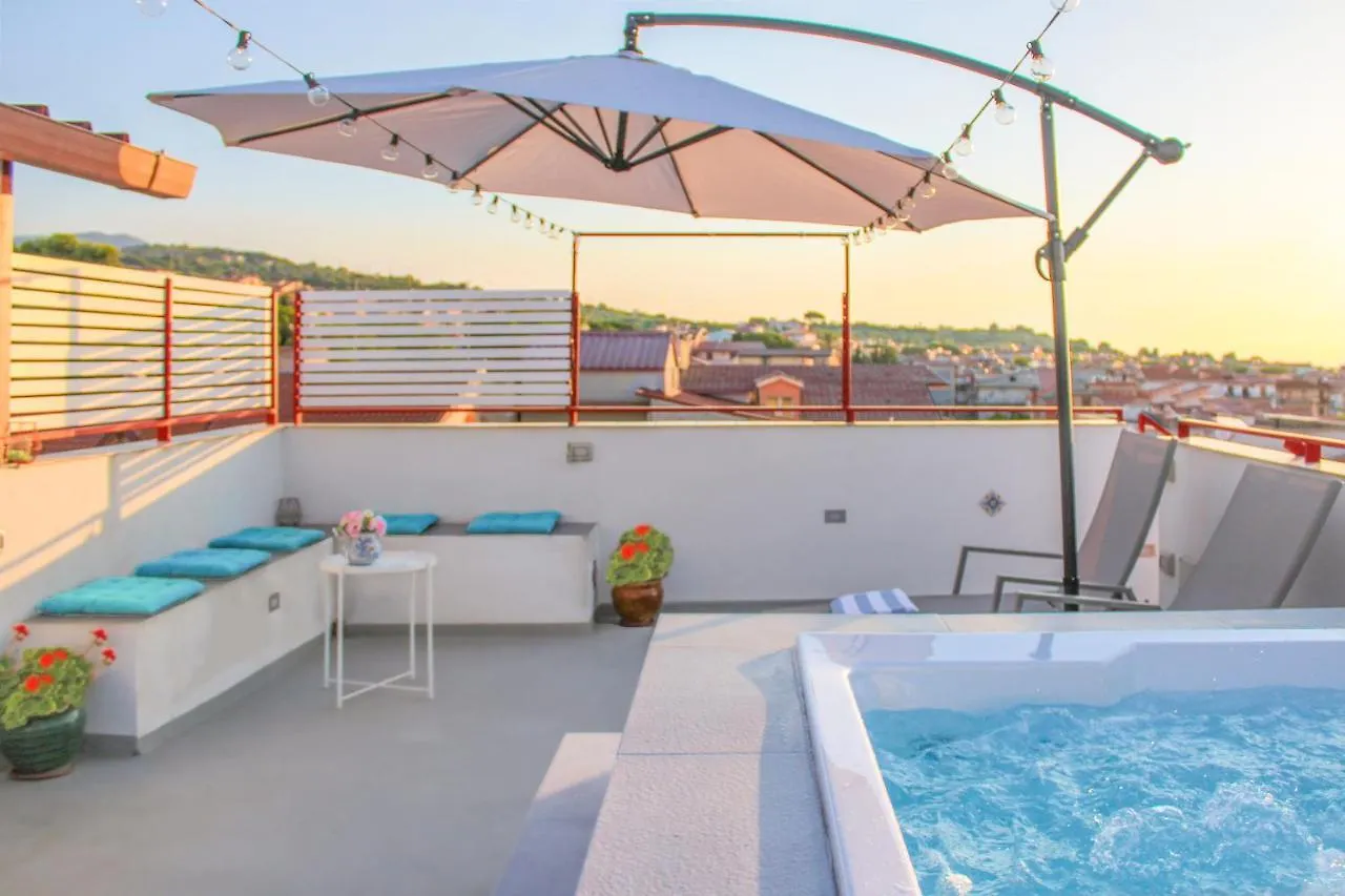 Duca D'Aosta Terrace, Skypool & Sauna Acquedolci Appartement