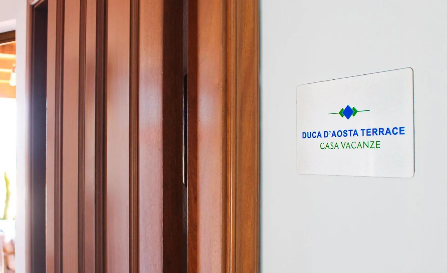Duca D'Aosta Terrace, Skypool & Sauna Acquedolci